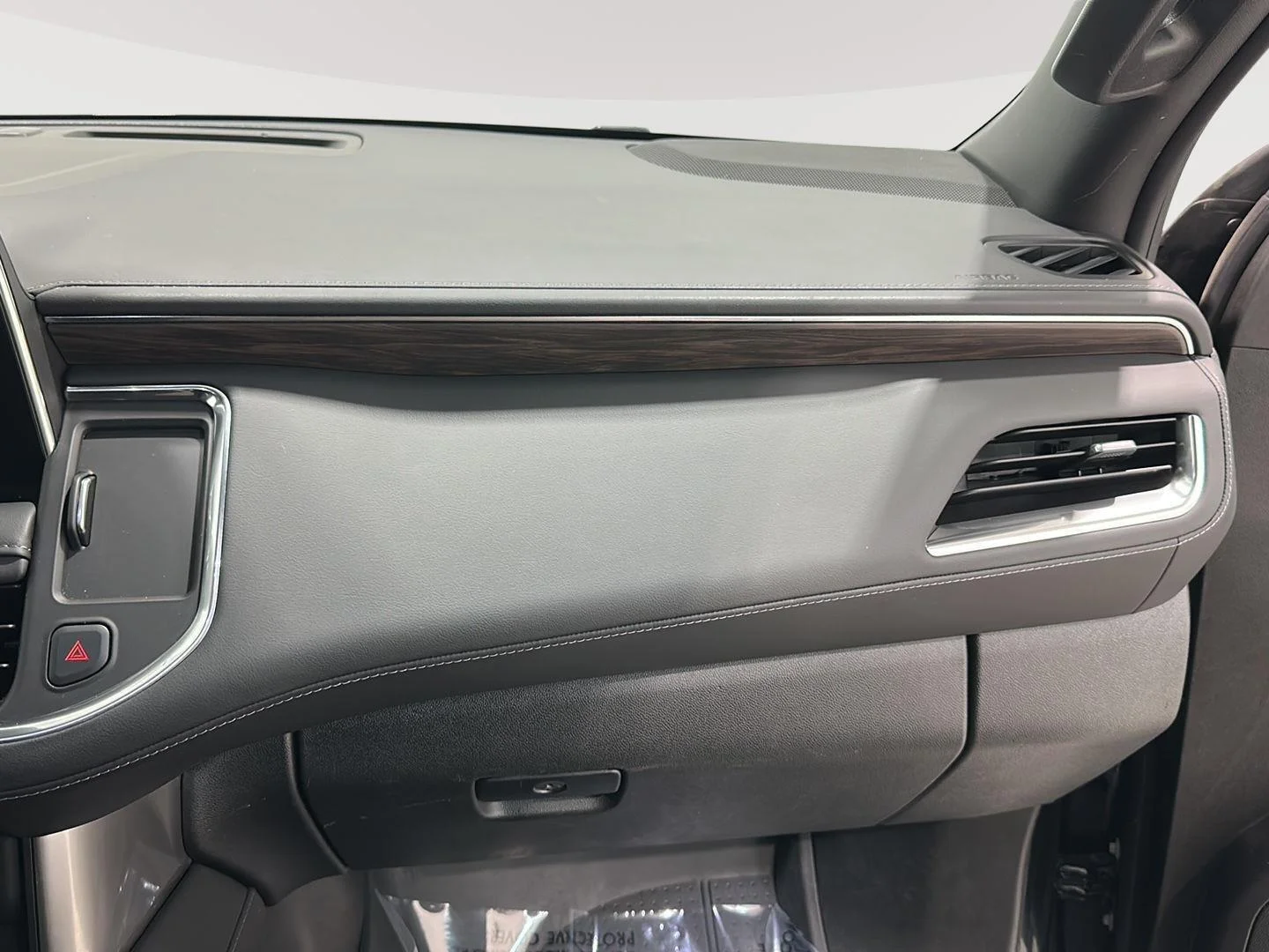 Used 2023 BLACK Chevrolet LT image 27