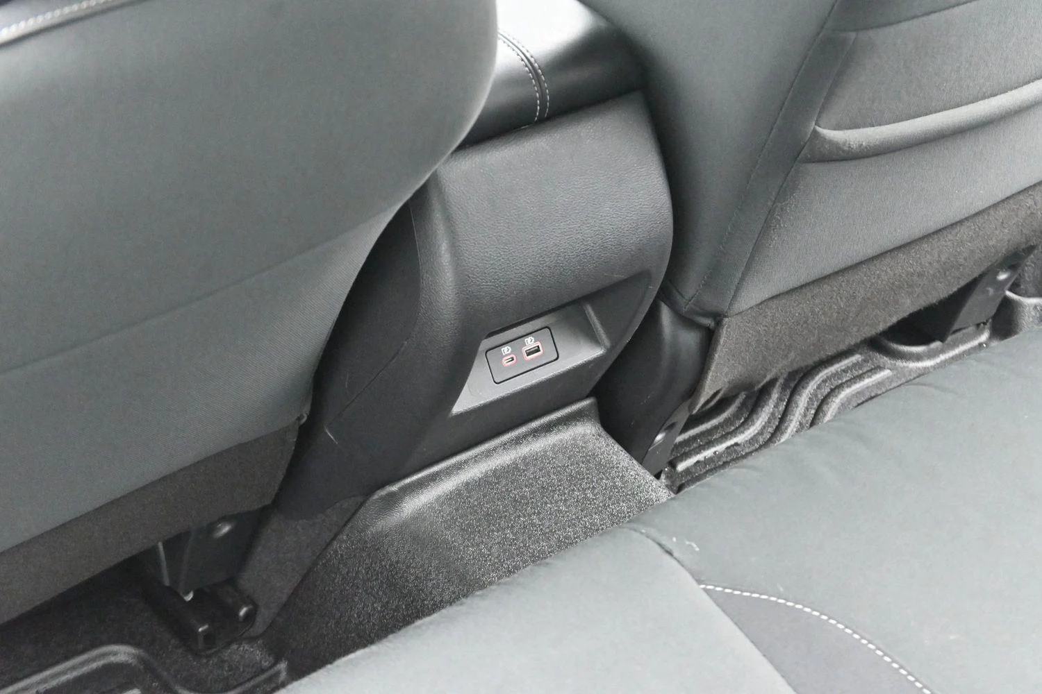 Used 2024 Gun Metallic Nissan 2.5 SV image 26