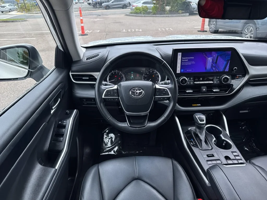 Used 2023 Beige Toyota XLE image 13