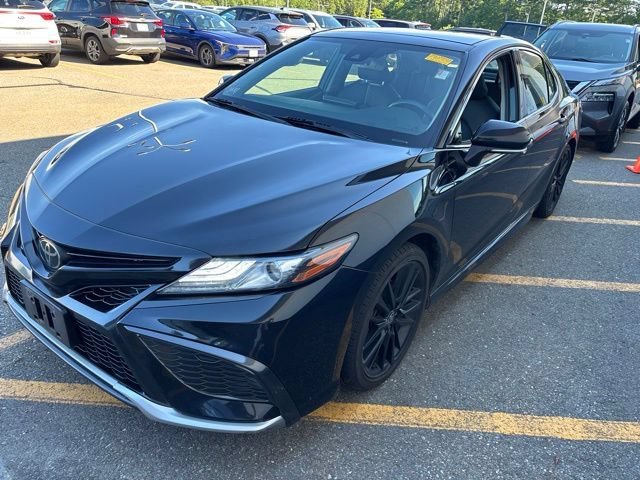 Used 2022 Midnight Black Metallic Toyota XSE image 3