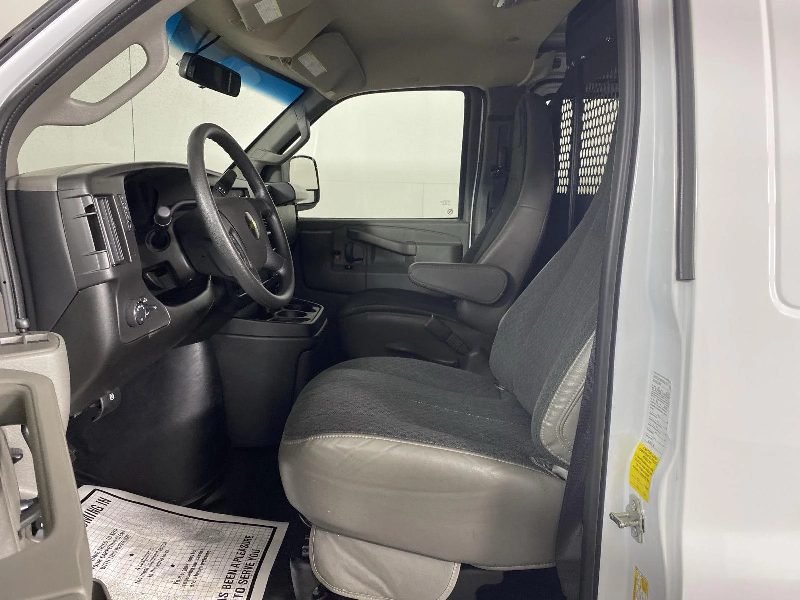 Used 2025 Summit White Chevrolet Cargo Van image 9