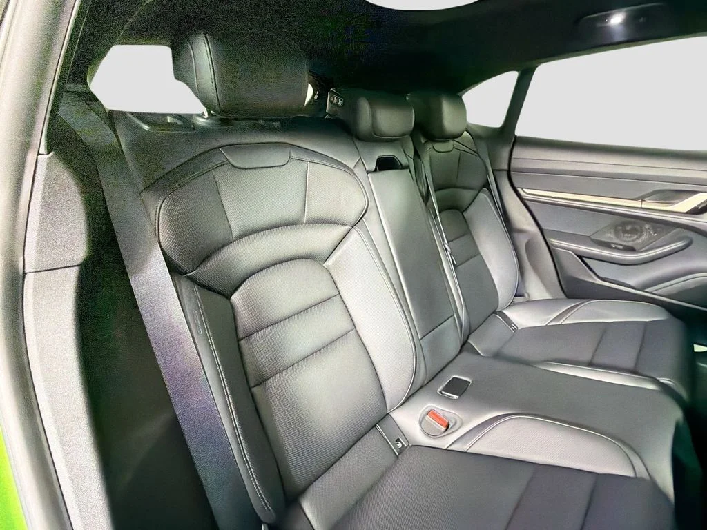 Used 2021 Green Porsche 4S image 27