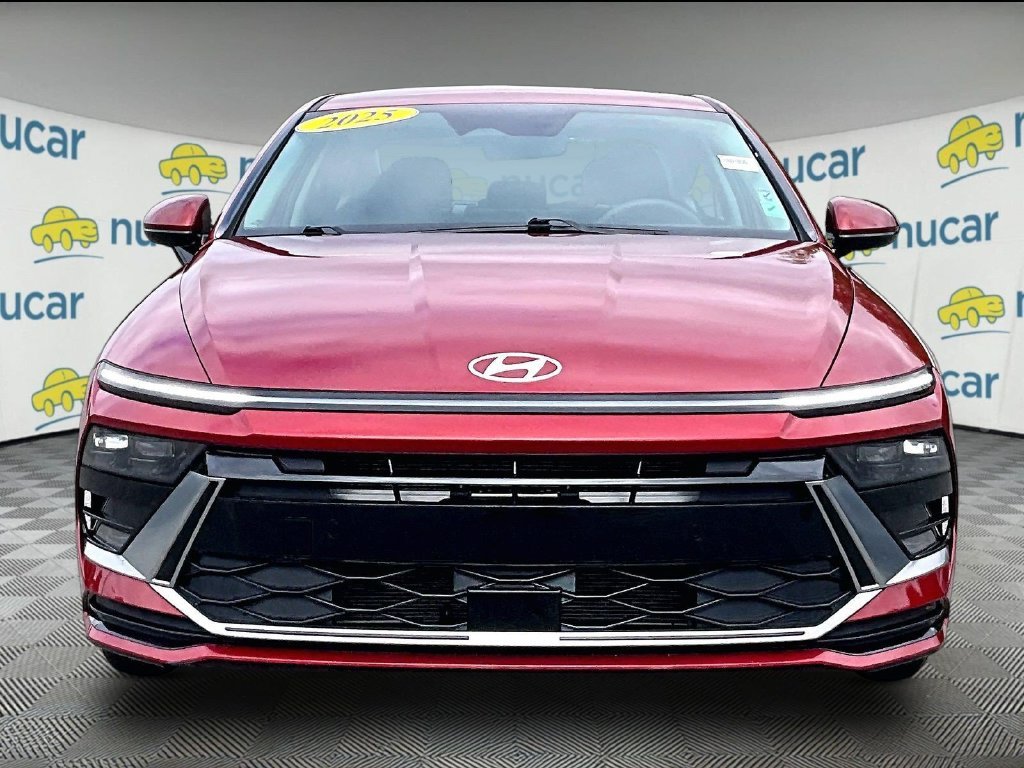 Used 2025 Red Hyundai SEL image 2