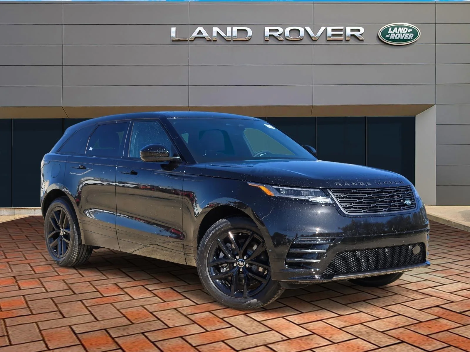 2026 Land Rover Range Rover Velar P250 Dynamic SE's photo