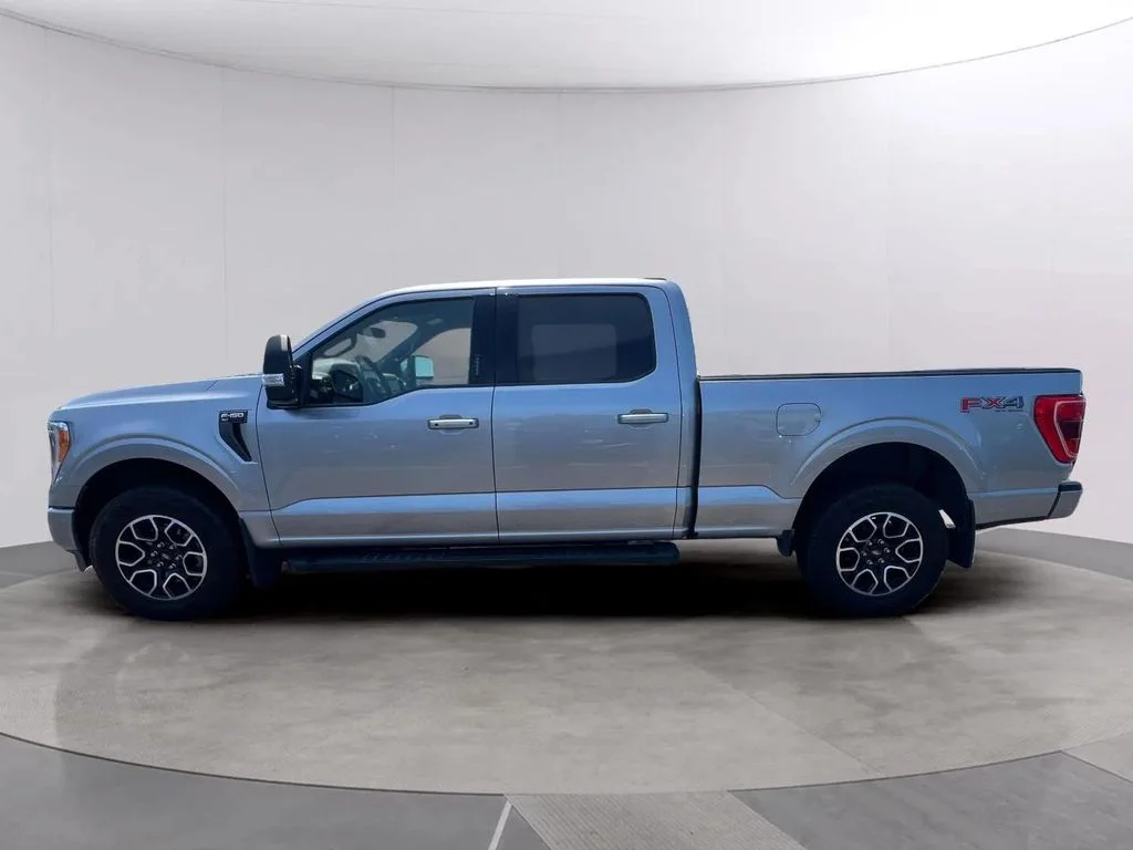 Used 2023 Iconic Silver Metallic Ford XLT image 3