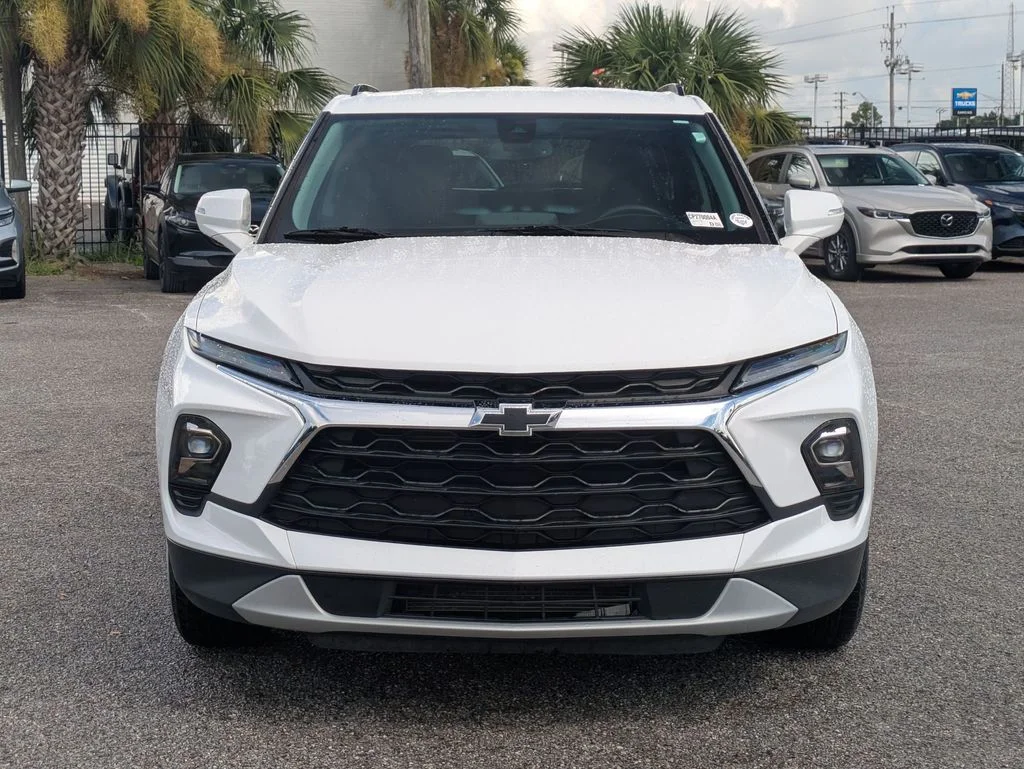 Used 2024 White Chevrolet LT image 8