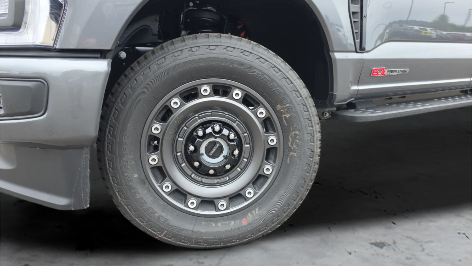 New 2027 Gray Ford XLT image 18