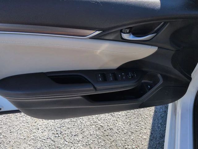 Used 2020 White Honda EX-L image 12