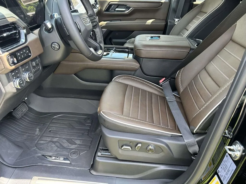 New 2026 Onyx Black GMC Denali Ultimate image 19