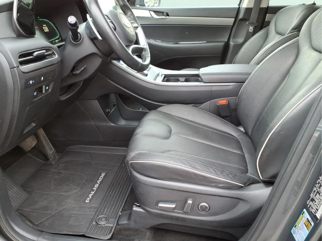 Used 2023 Gray Hyundai XRT image 19