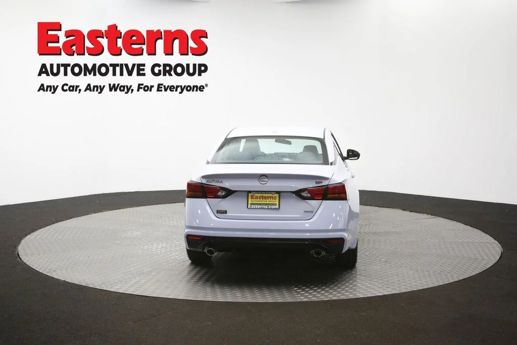 Used 2023 Gray Nissan 2.5 SR image 38