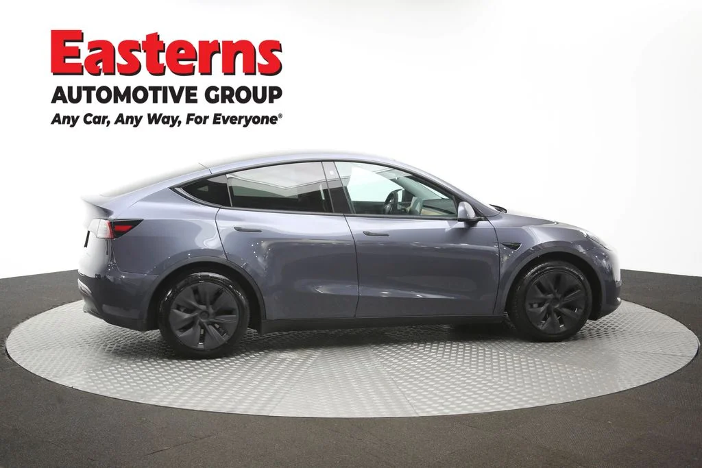 Used 2022 Gray Tesla Long Range image 38