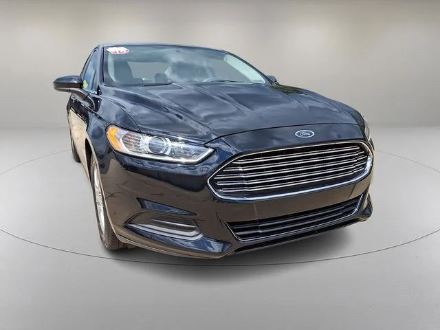 Used 2016 Black Ford S image 2