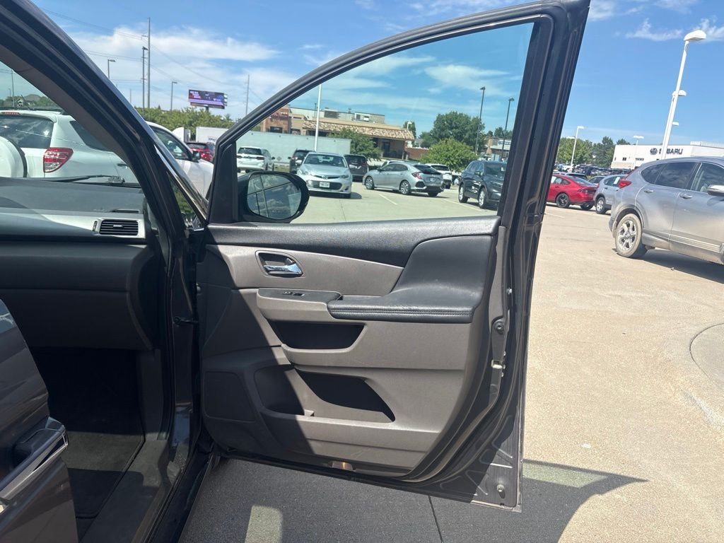 Used 2016 Gray Honda EX-L image 25