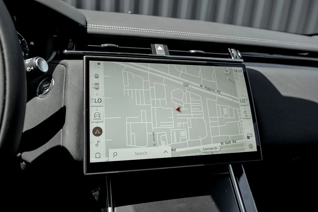 New 2026 Santorini Black Land Rover P250 Belgravia image 13
