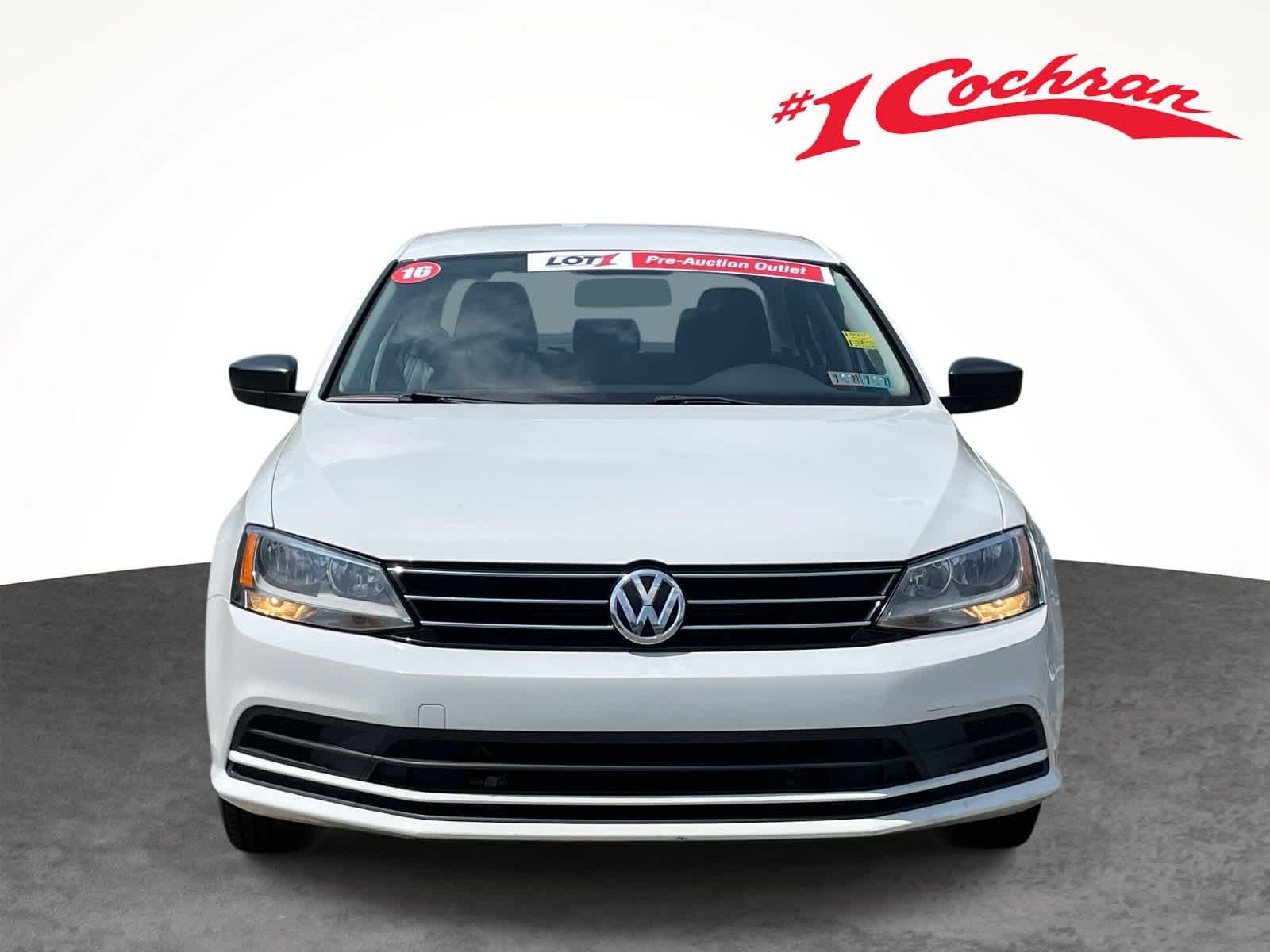 Used 2016 Whi/white Volkswagen 1.4T S image 12