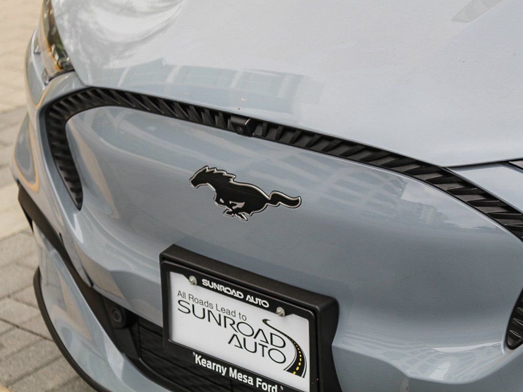 New 2024 Glacier Gray Metallic Tri-Coat Ford Select image 5
