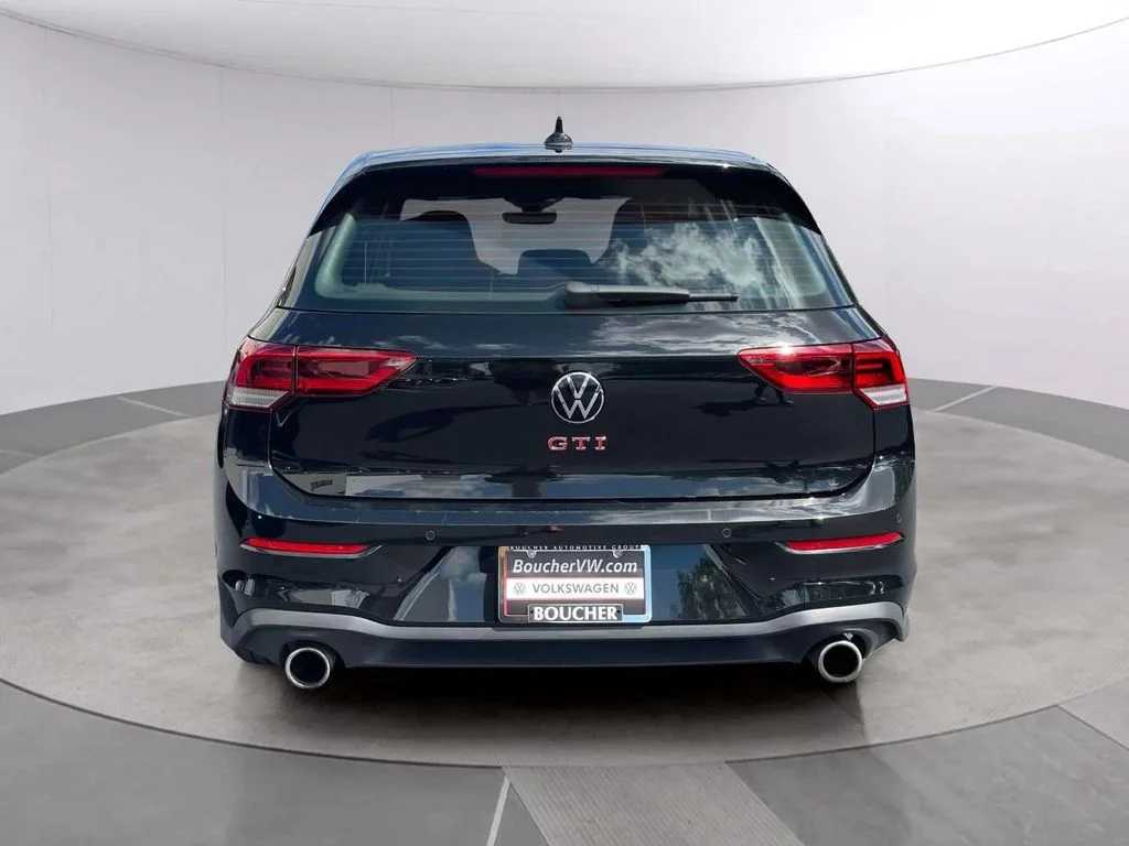 Used 2024 Mythos Black Metallic Volkswagen 2.0T S image 4
