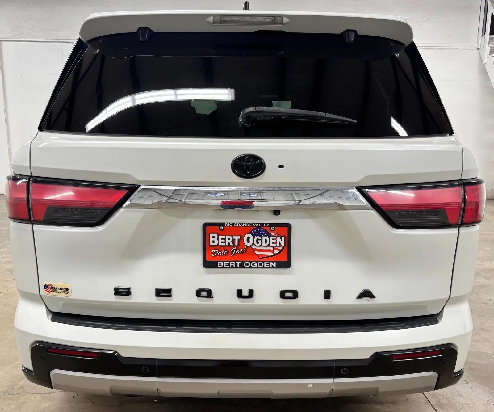 Used 2024 Beige Toyota Limited image 5