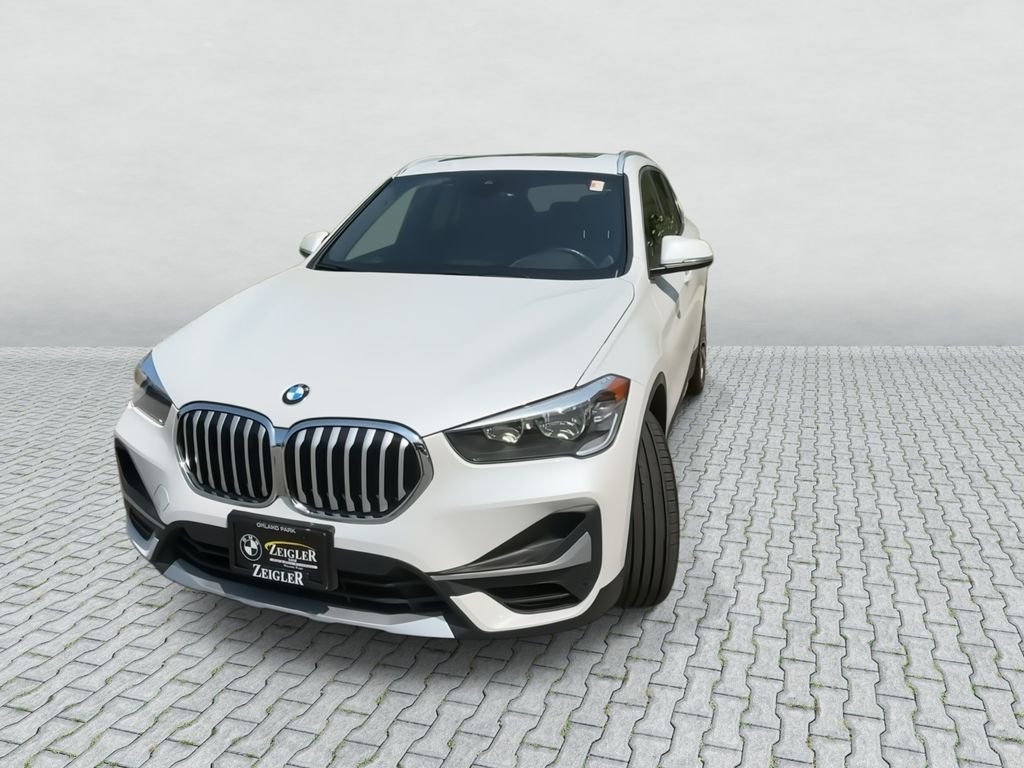 Used 2021 White BMW xDrive28i image 4