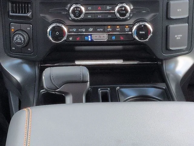 New 2026 Carbonized Gray Metallic Ford Tremor® image 19