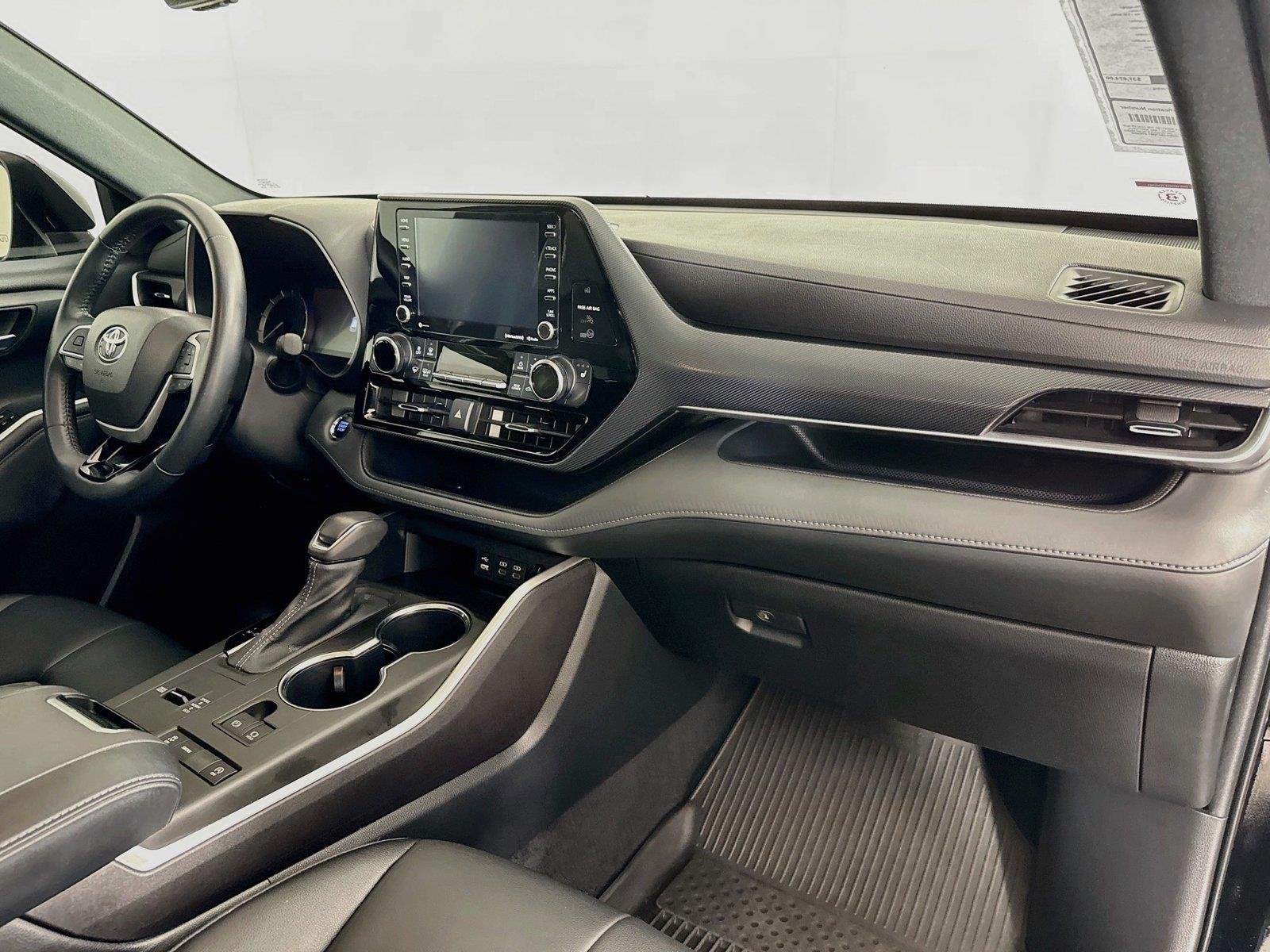 Used 2022 Midnight Black Metallic Toyota XSE image 46
