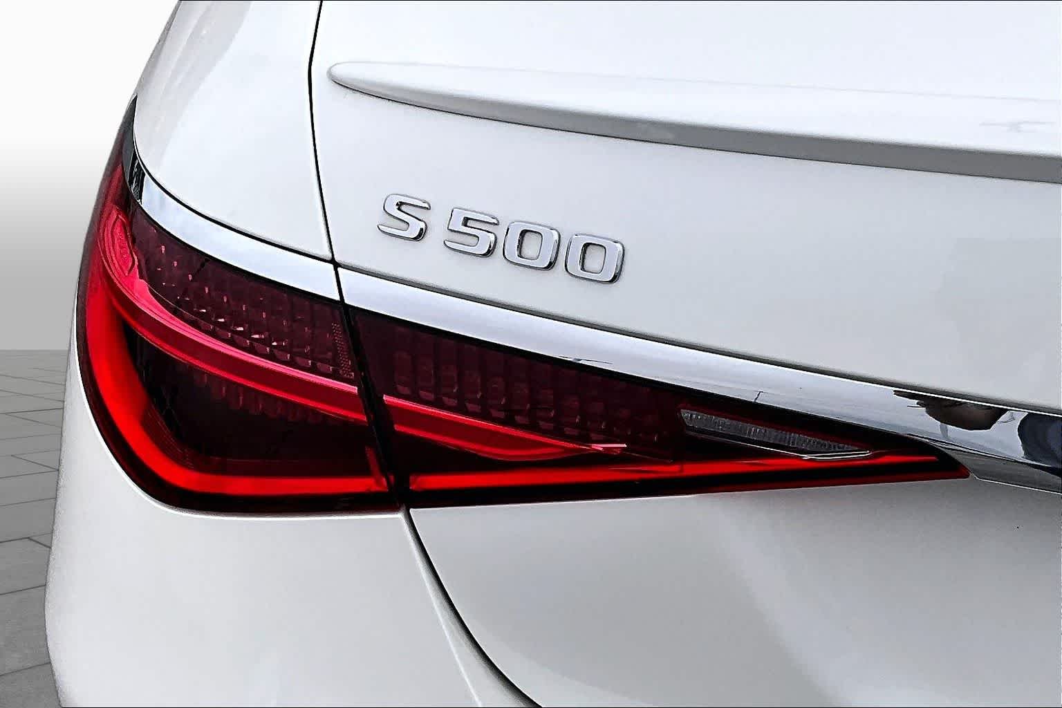 Used 2023 MANUFAKTUR Diamond White Mercedes-Benz S 500 image 29