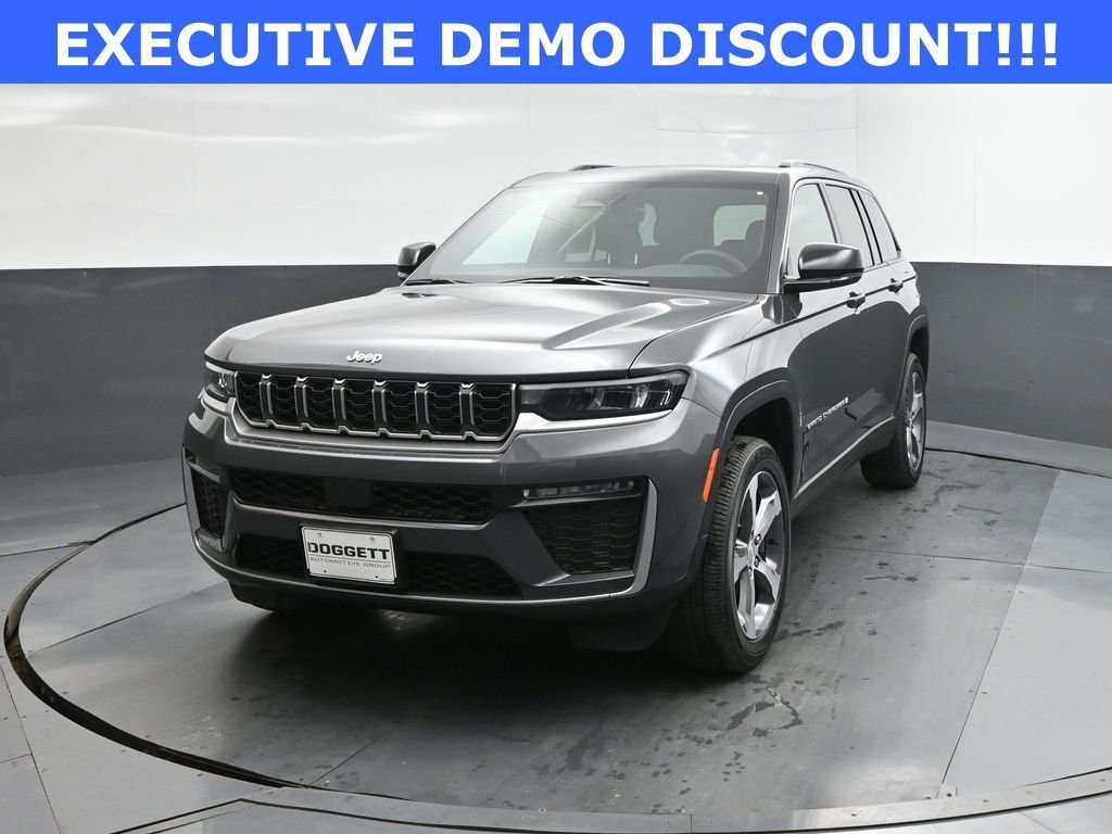 New 2026 Baltic Gray Metallic Clear-Coat Exterior Paint Jeep Limited image 30