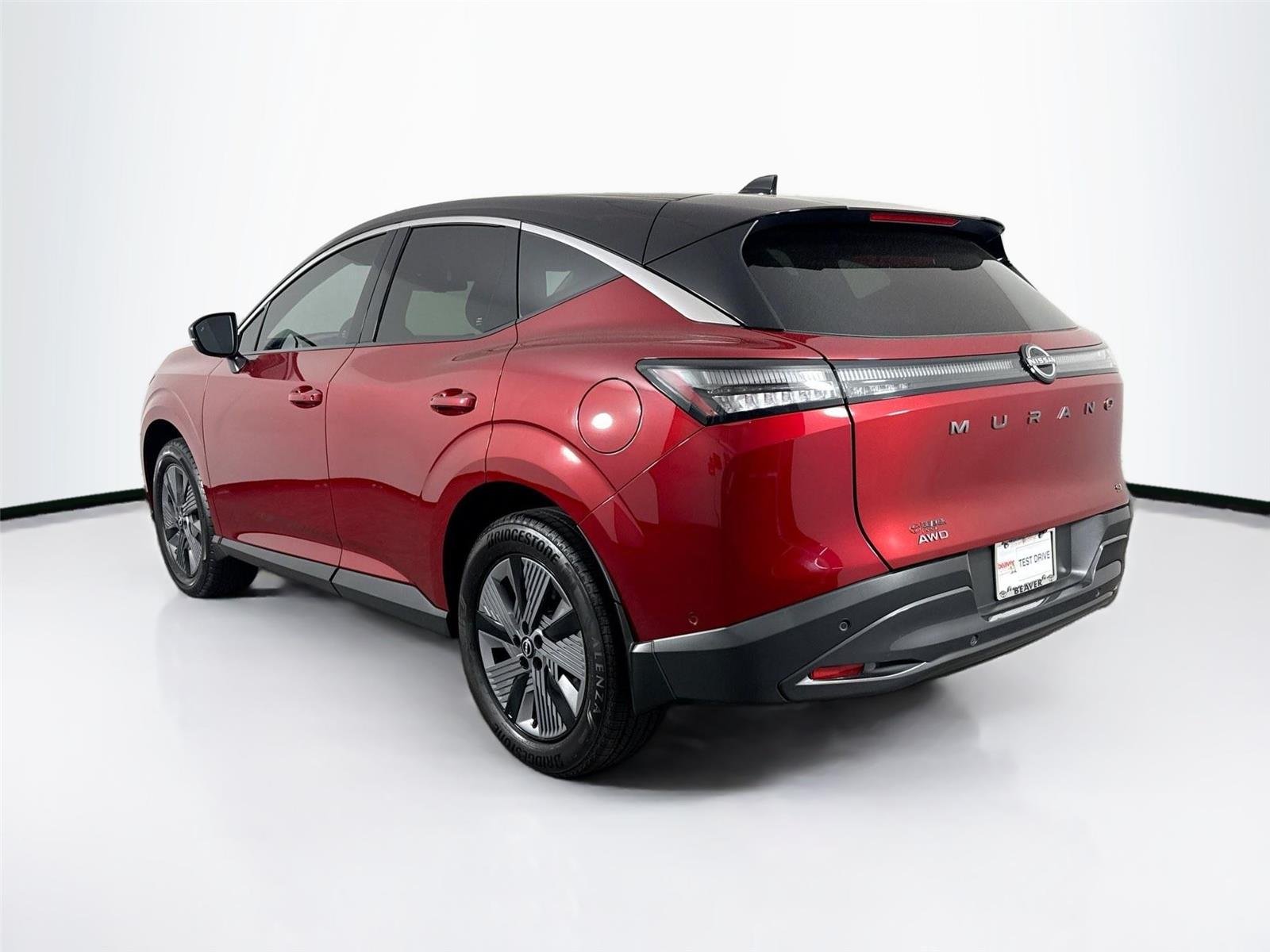 Used 2025 Scarlet Ember Tintcoat/Super Black Nissan SL image 12