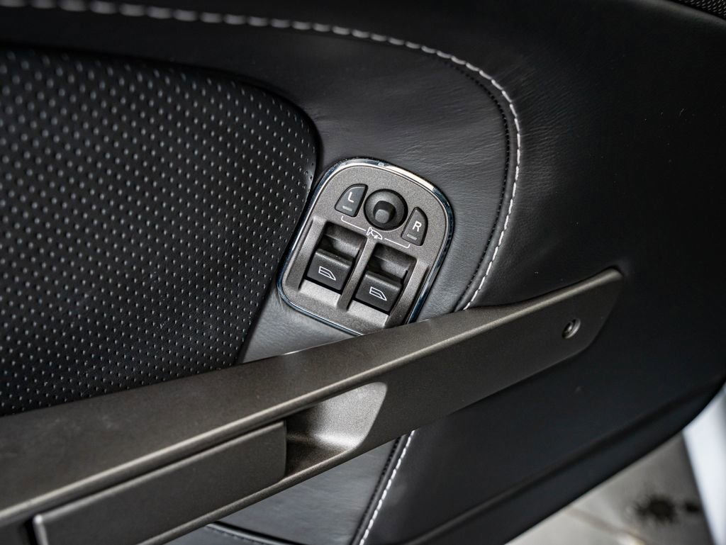 Used 2015 Skyfall Silver Aston Martin  image 21