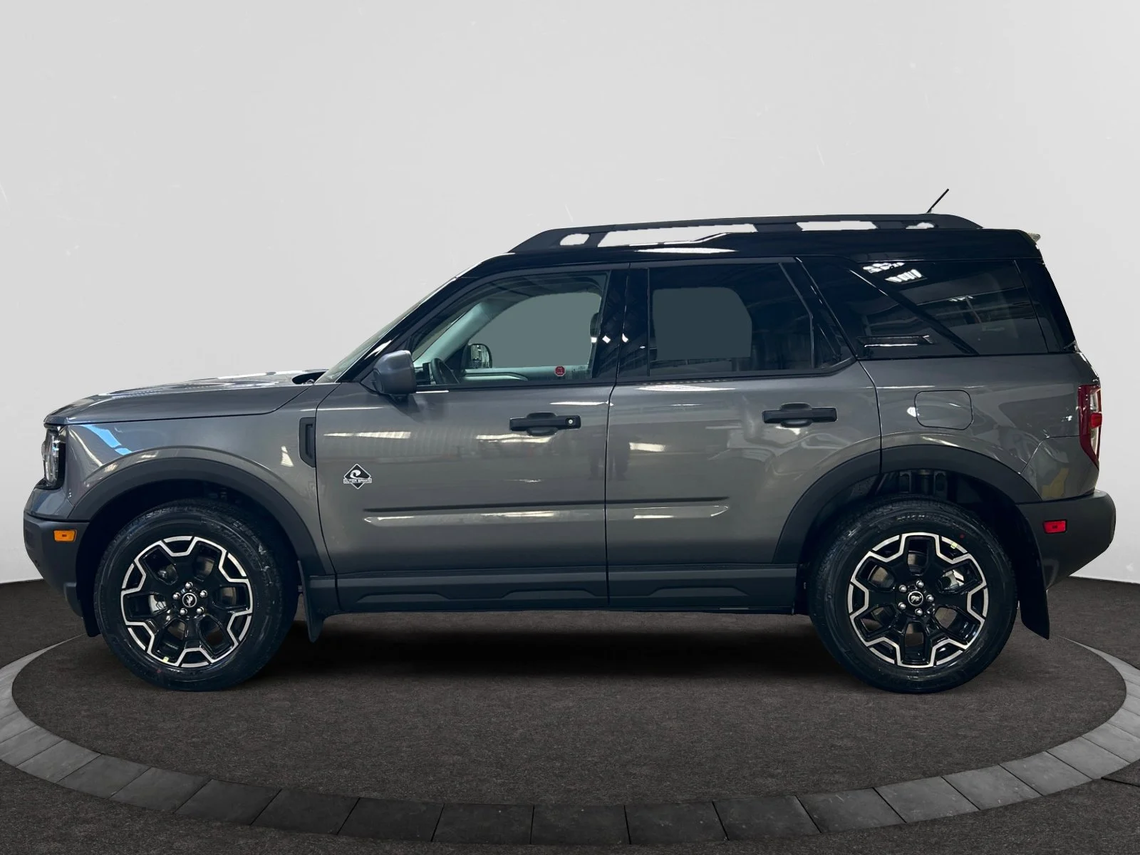 New 2026 Carbonized Grey Metallic Ford Outer Banks image 2