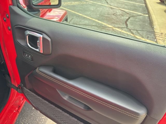 Used 2025 Red Jeep Sahara image 13