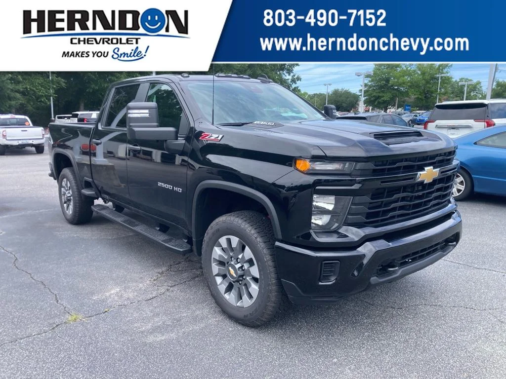 2026 Chevrolet Silverado HD Custom 4WD Crew Cab Standard Box's photo