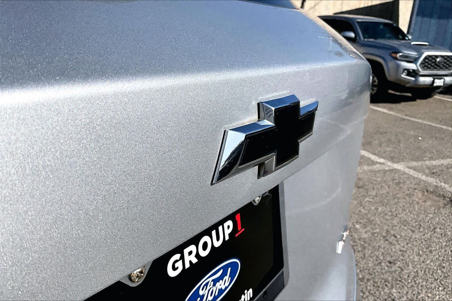 Used 2020 Silver Ice Metallic Chevrolet RS image 32