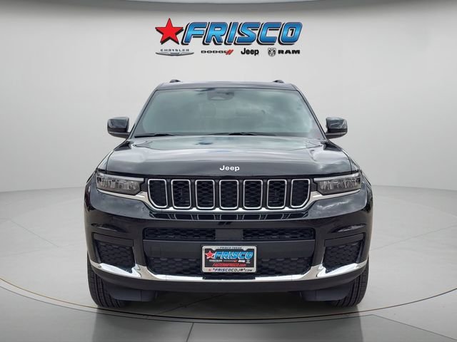 New 2026 Diamond Black Crystal Pearlcoat Jeep Laredo image 8