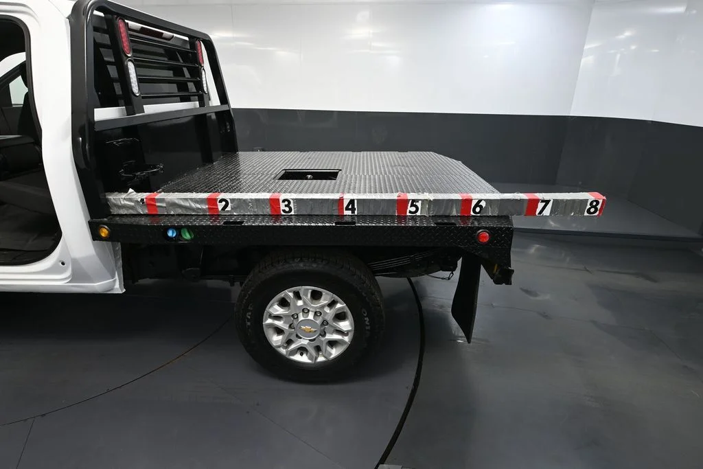 Used 2023 White Chevrolet LT image 41