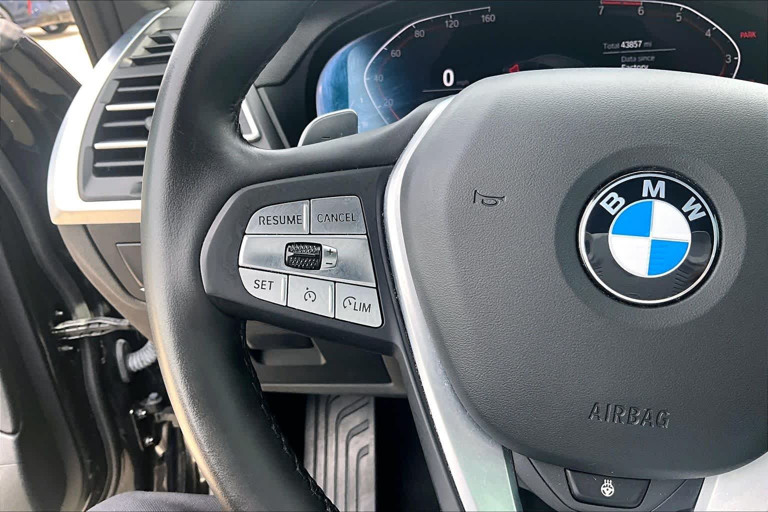 Used 2024 Jet Black BMW sDrive30i image 21