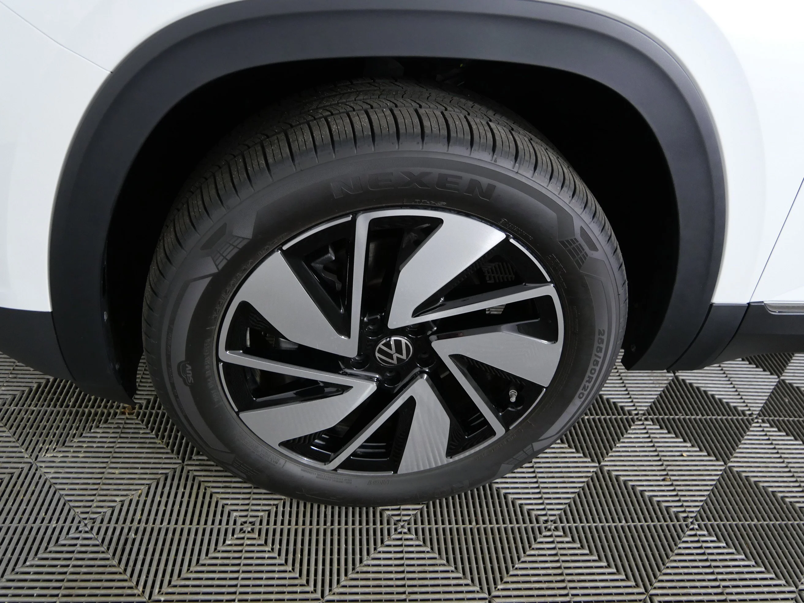 2026 Volkswagen Atlas SEL - Photo 15