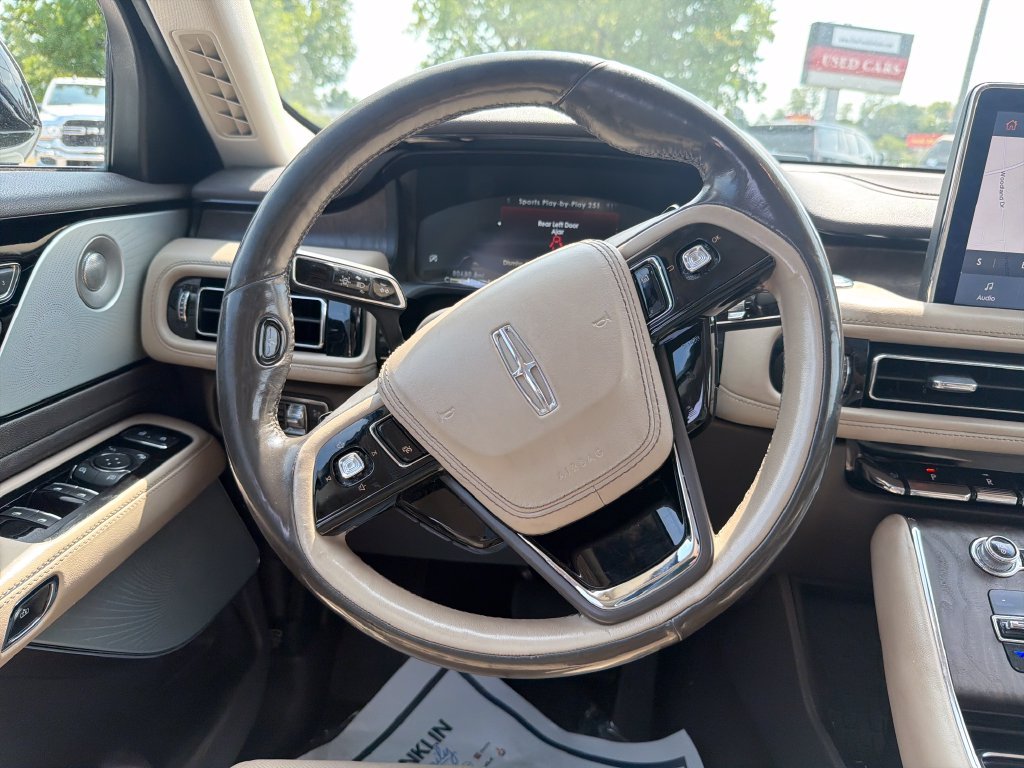 Used 2020 White Lincoln Reserve image 18