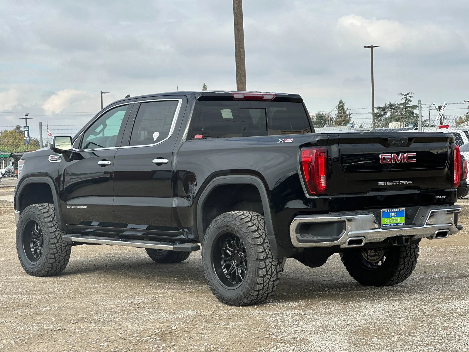 New 2026 Onyx Black GMC SLT image 6