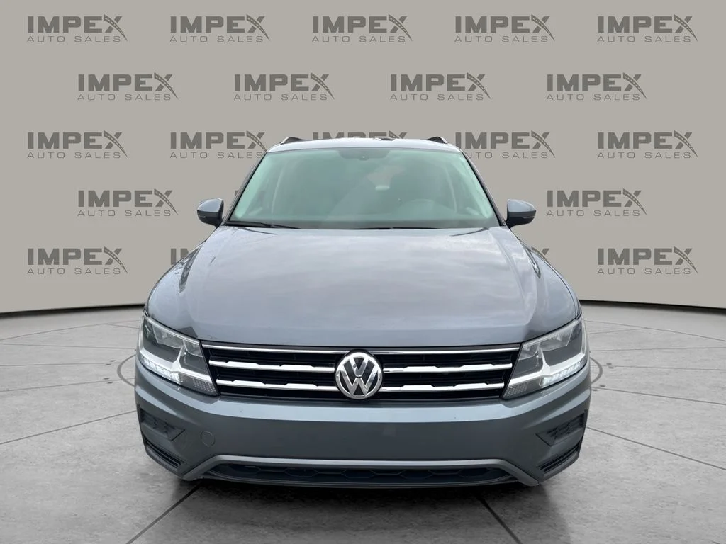 Used 2021 Gray Volkswagen 2.0T SE image 8