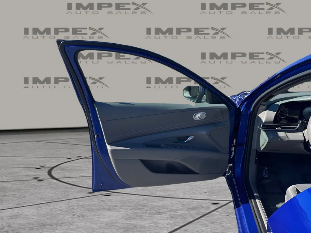 Used 2025 Blue Hyundai SEL Convenience image 22