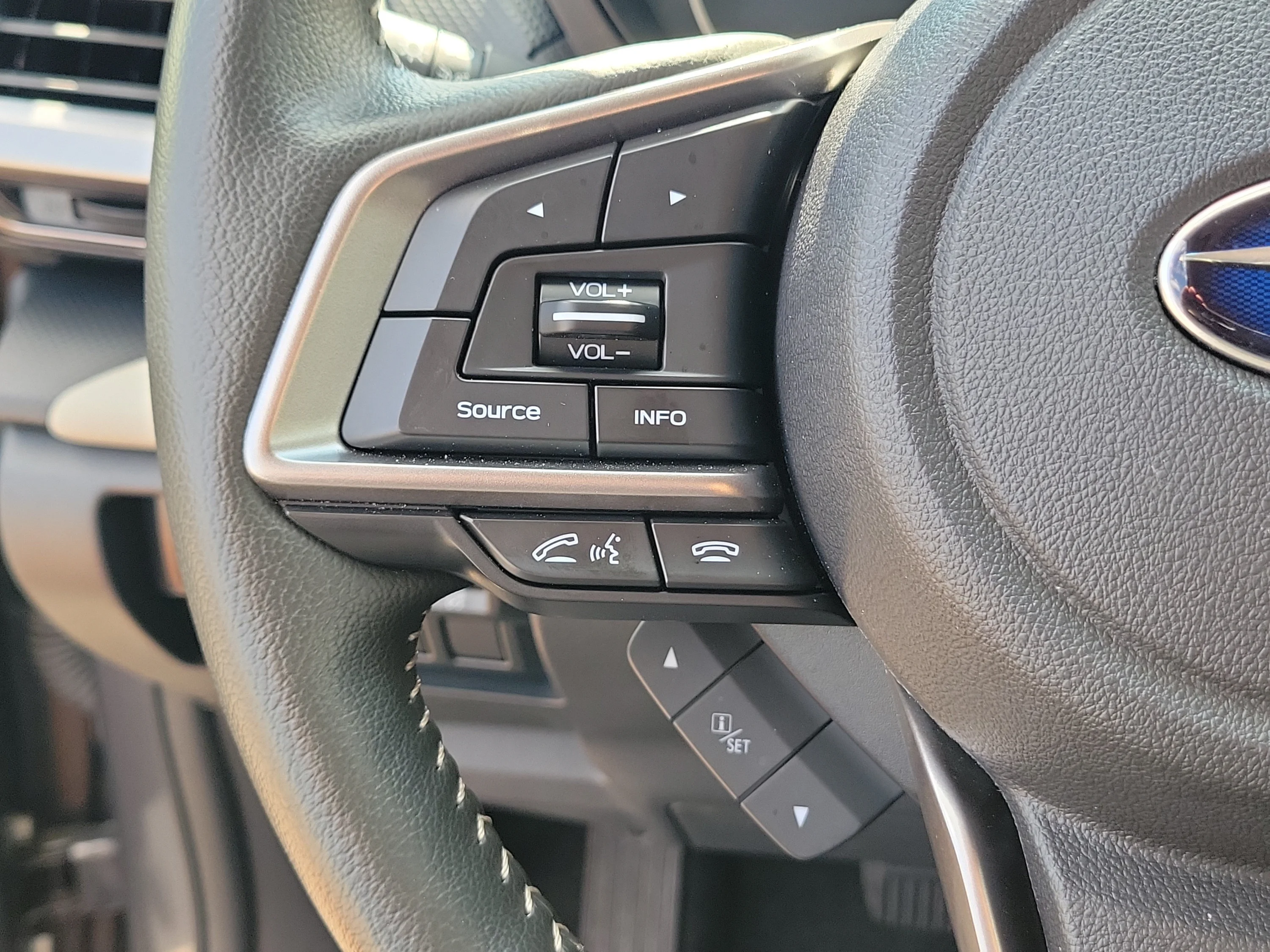 Used 2024 Magnetite Gray Metallic Subaru Limited image 27