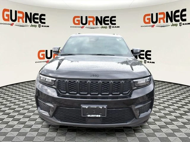 Used 2023 Black Jeep Altitude X image 9