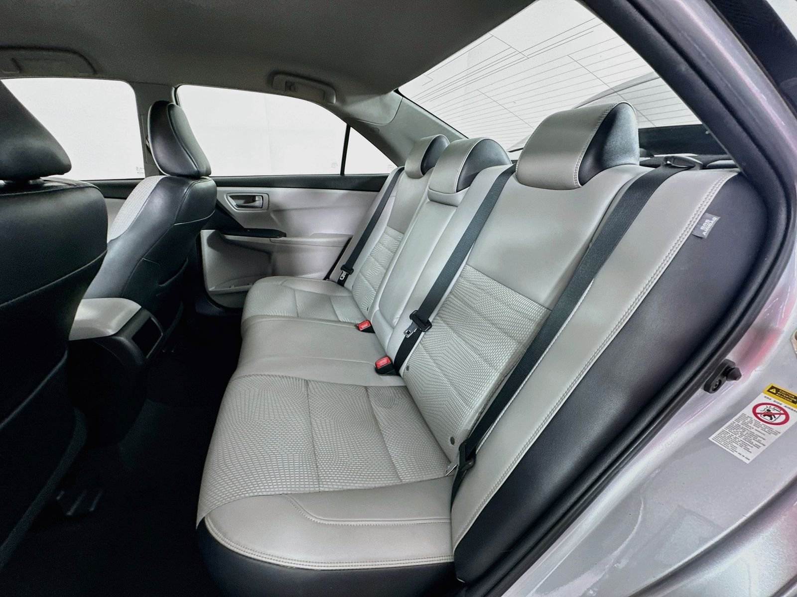 Used 2016 Celestial Silver Metallic Toyota SE image 22