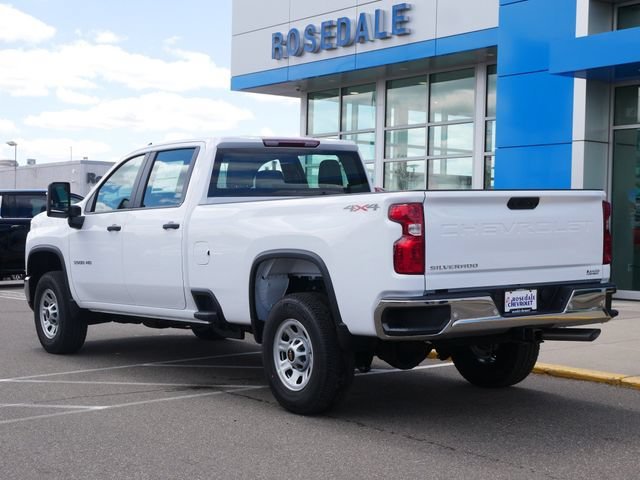 New 2026 Summit White Chevrolet WT image 4