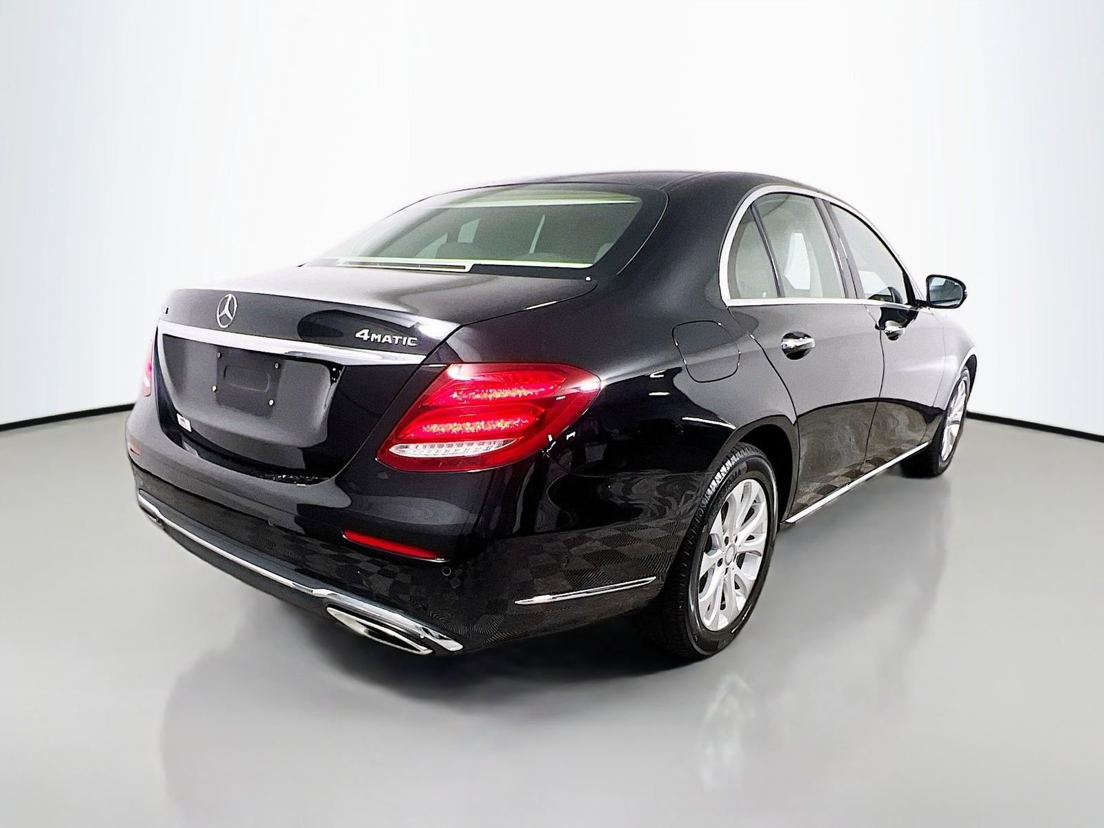 Used 2017 Black Mercedes-Benz E 300 image 3
