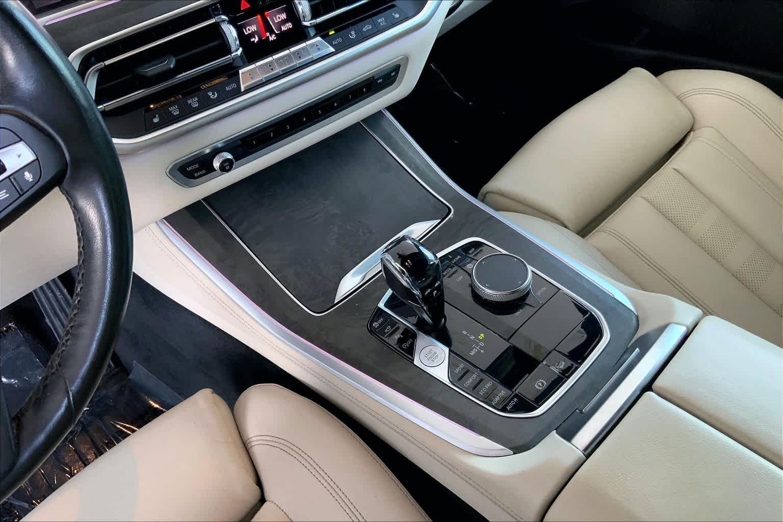 Used 2020 Phytonic Blue Metallic BMW xDrive40i image 17