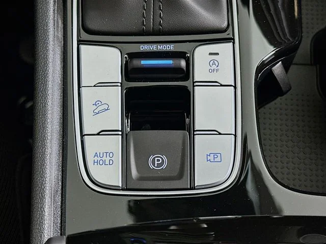 New 2026 Silver Hyundai SEL image 19