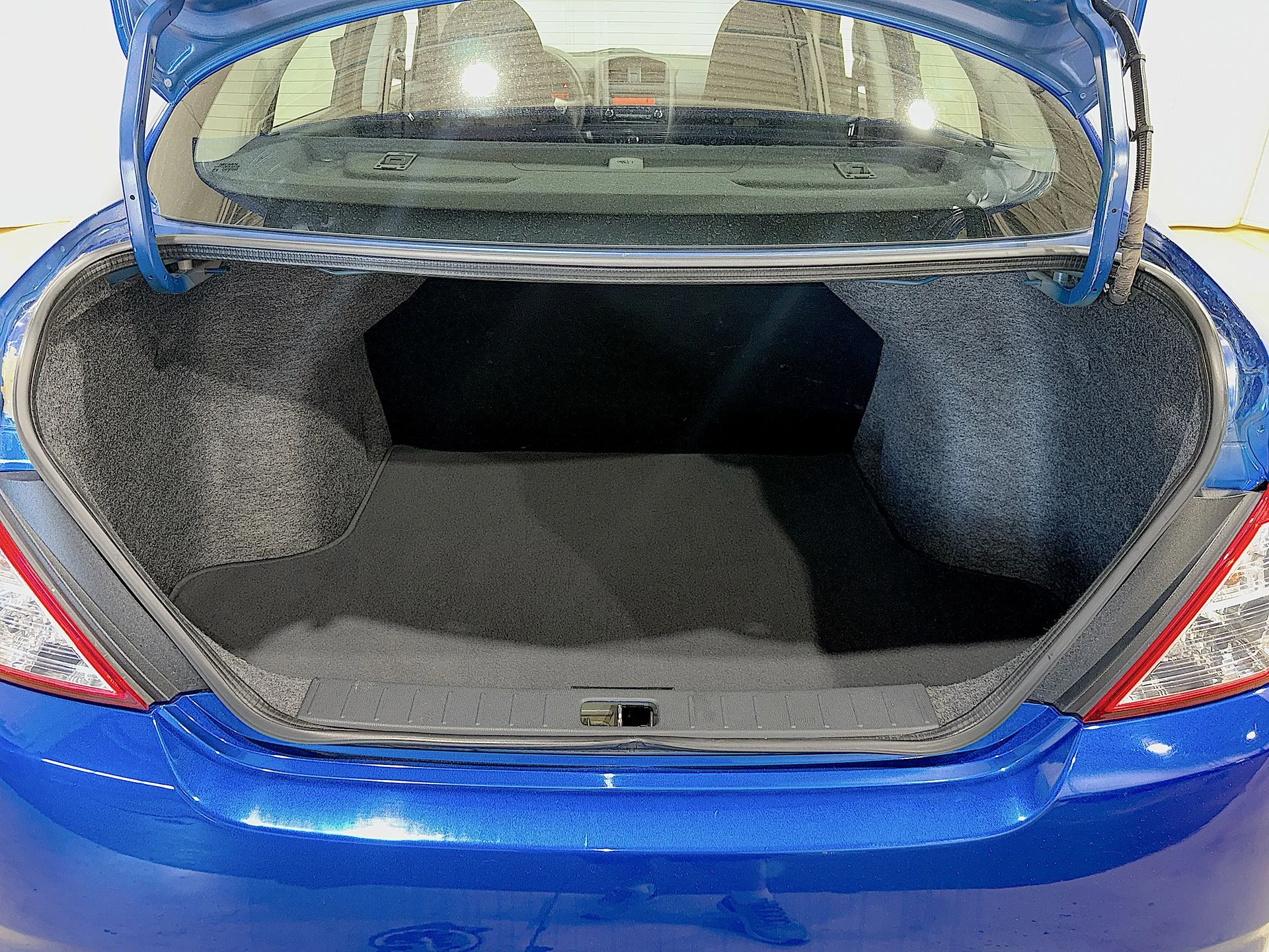 Used 2016 Blue Nissan 1.6 S+ image 21